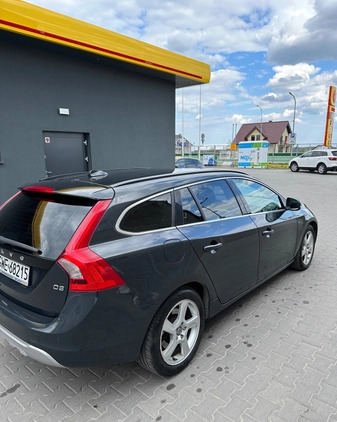 Volvo V60 cena 32500 przebieg: 248000, rok produkcji 2011 z Rypin małe 277